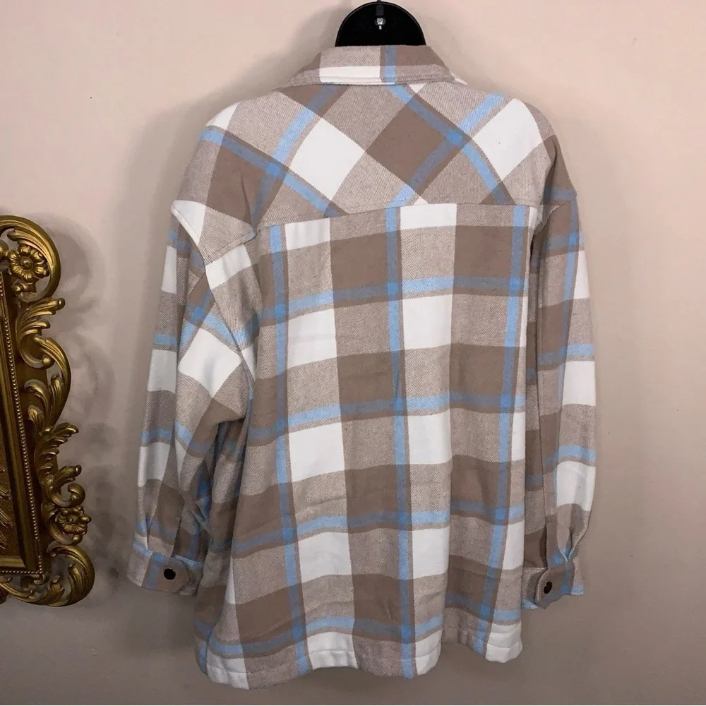 Medium HFX Flannel Shirt Jacket Snap Button Closure Beige Blue Plaid Wool Blend